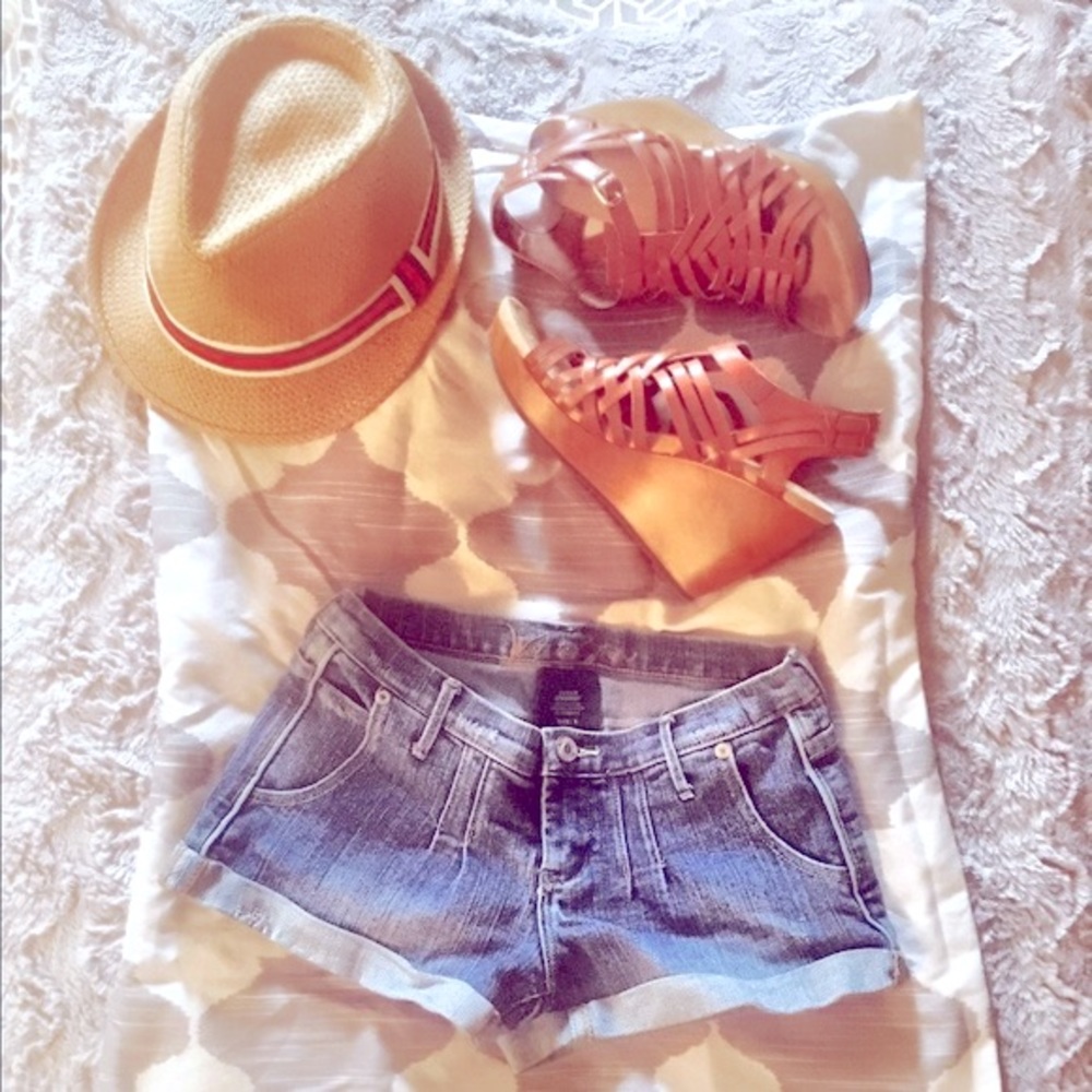 Distressed jean shorts